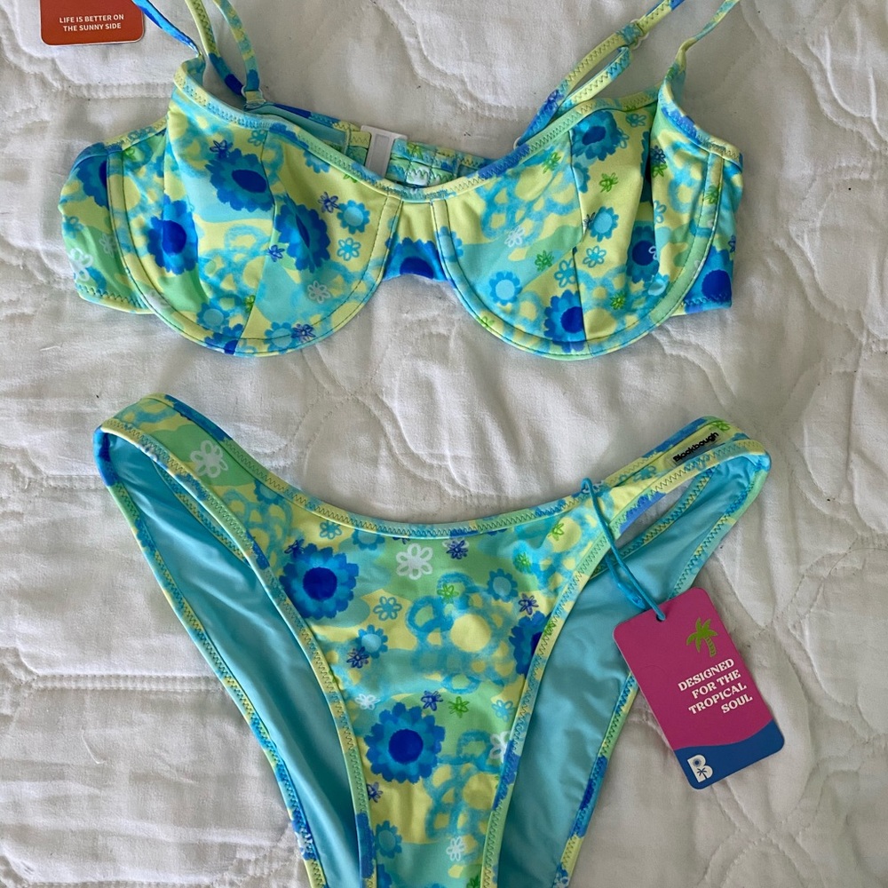 NEVER WORN Blackbough “blue fairyland” Fiona top (size L) and bottom (size M)